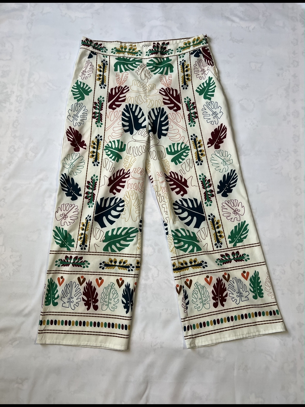 Cropped Ankle Leaf-Print Pants - Cream Multi - Picture 2 of 6